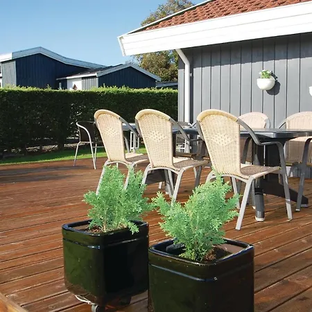 Three-bedroom Holiday With A Hot Tub 04 Feriehus Hejls